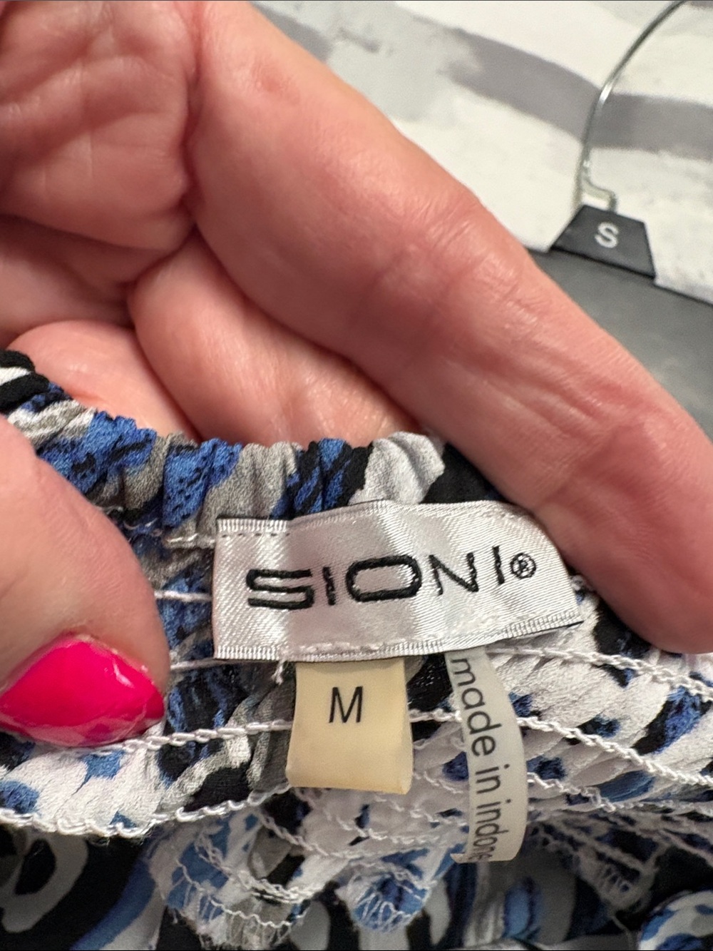 Sioni Abstract Blue Black White Women's Blouse - Picture 5 of 5